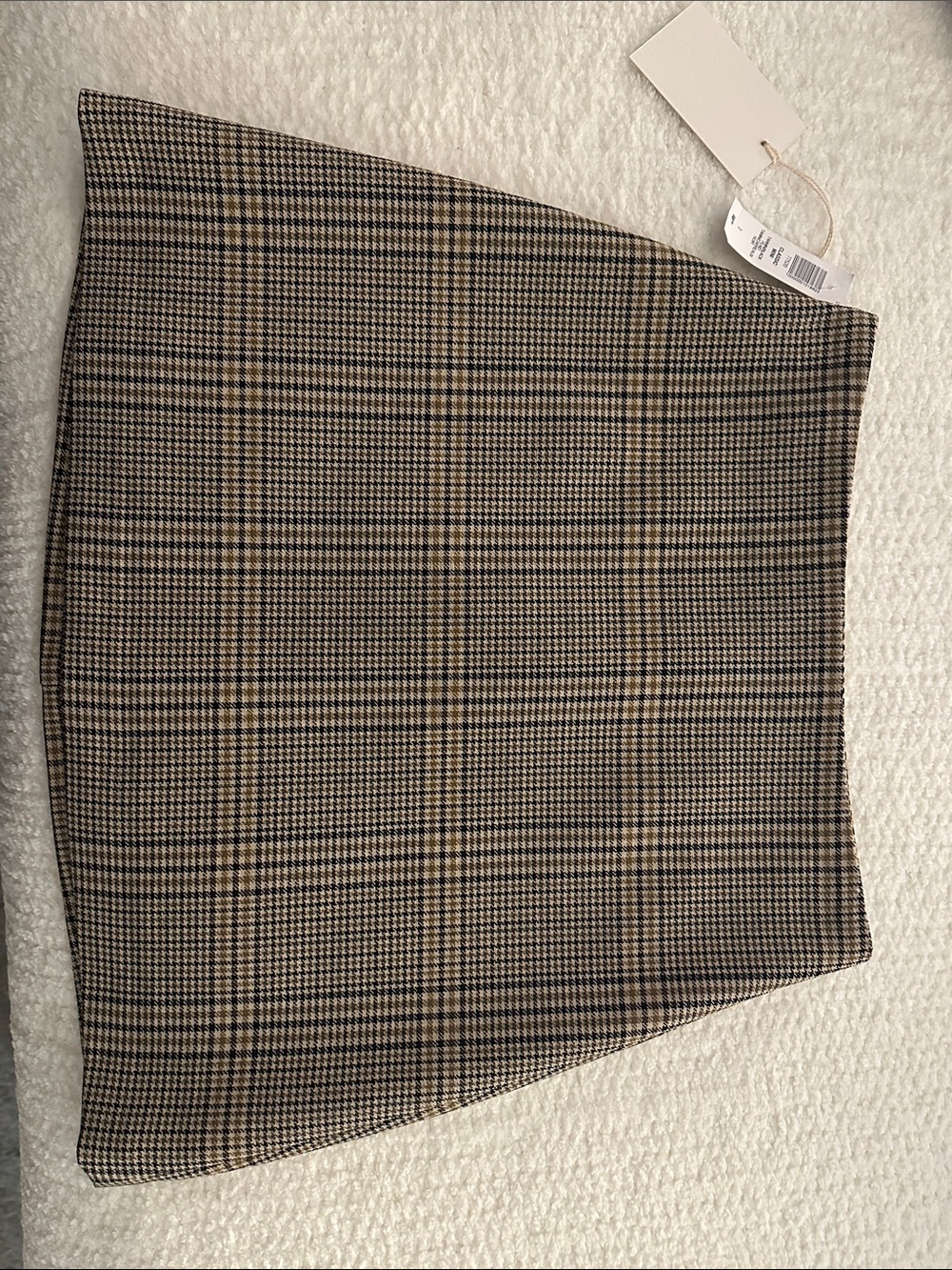Wilfred Plaid Mini Skirt in Black and Tan